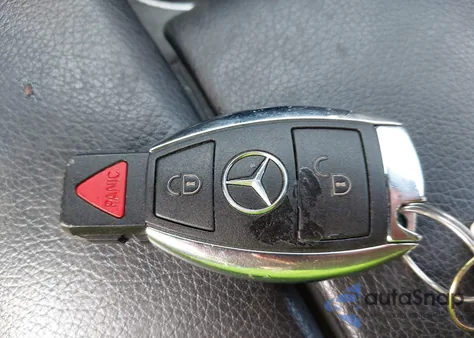 2013 Mercedes-Benz Glk 350 from USA, damaged, VIN WDCGG5HB8DG028505